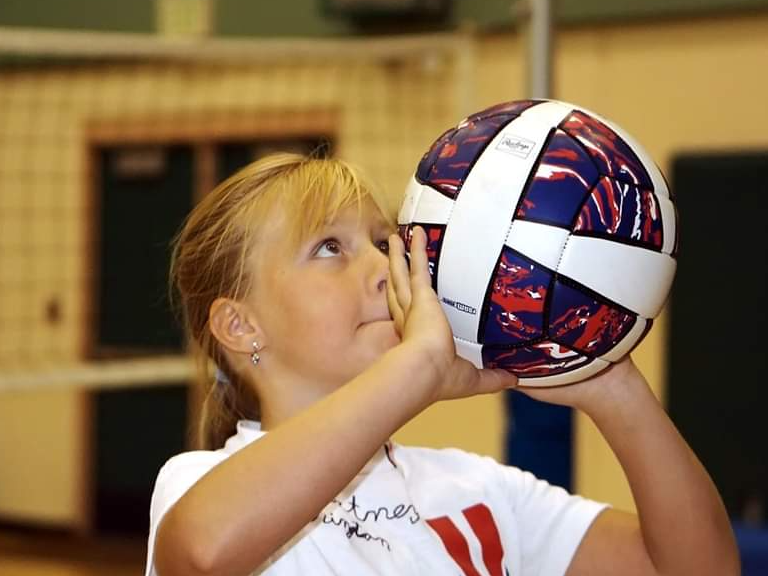 Picture for: After School Volleyball by Skyhawks | age 6-10