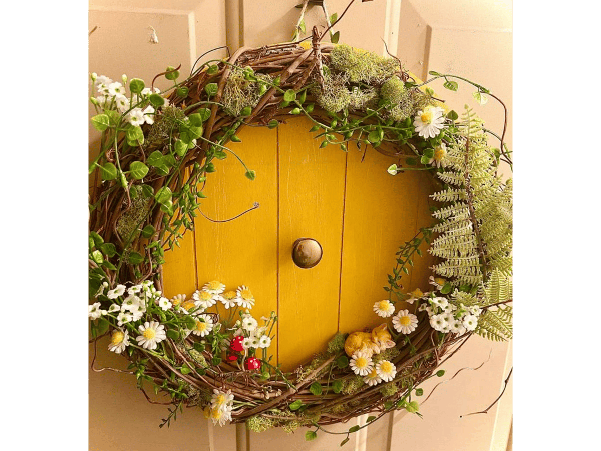 Picture for: Hobbit Door Wreath