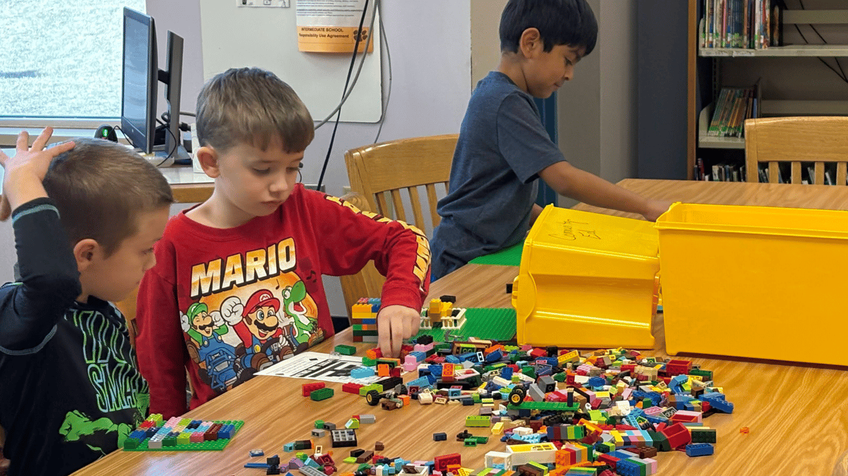 Picture for: Lego Club: Gr. 3-5