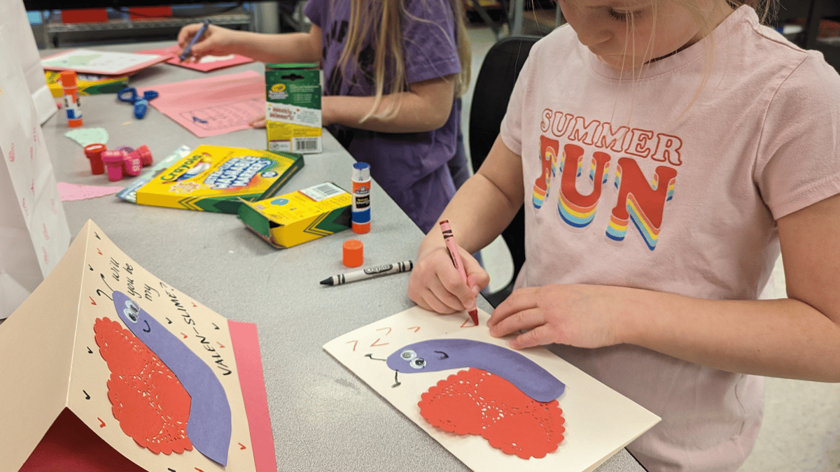 Picture for: Valentine Card Making: Gr. K-2