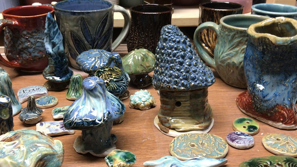 Picture for: Beginner Ceramic Workshop: Gr. 4-Adult