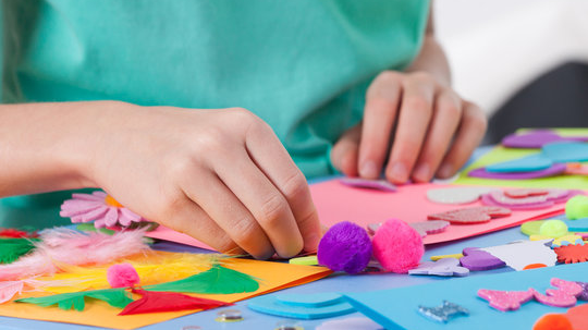 Picture for: Adult and Me: Craft-a-thon