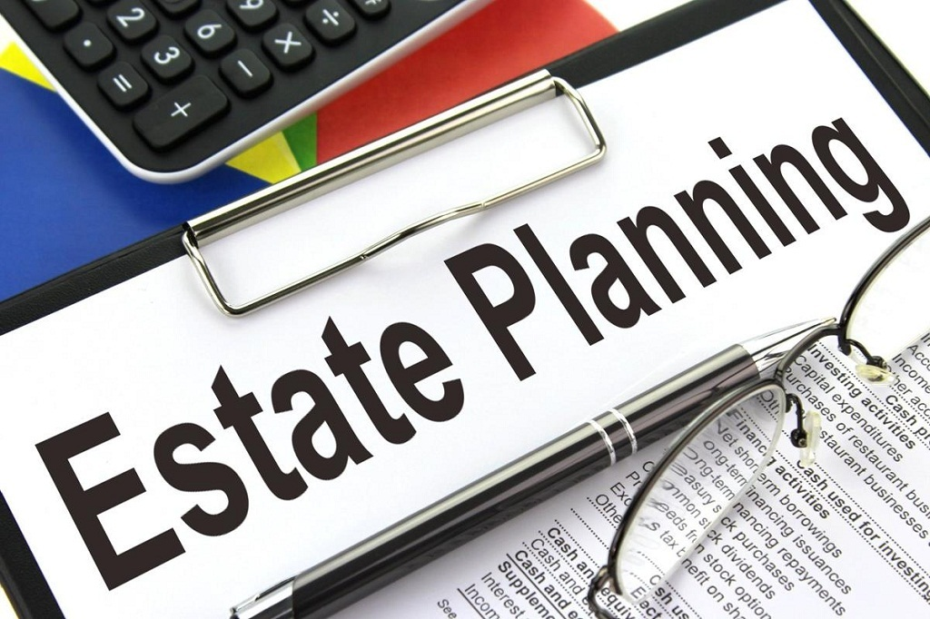 Picture for: 10 Important People You Need for Your Estate Plan to Work