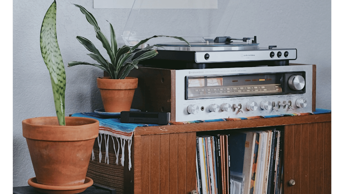 Picture for: Vintage HiFi & Turntable Set-Up, Upkeep & Maintenance (Camden)