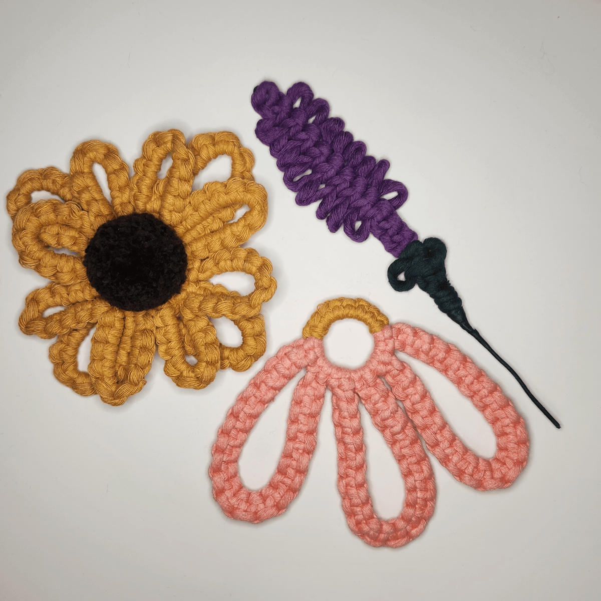 Picture for: Macrame Flowers (Edison)