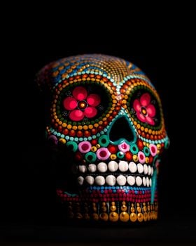 Picture for: Bebe y Pinta: Calaveras del Día de Muertos en La Doña Cervecería