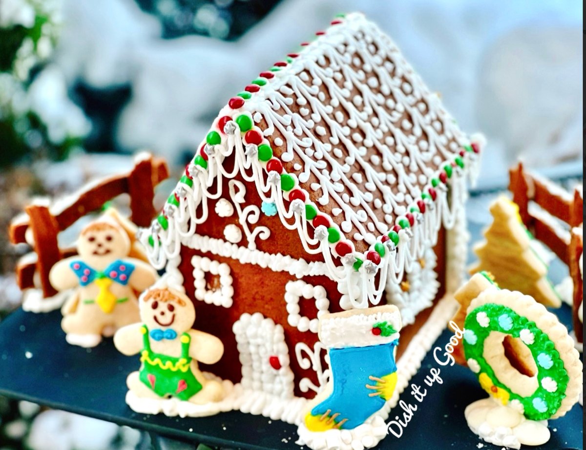 Picture for: Gingerbread House Bake & Build