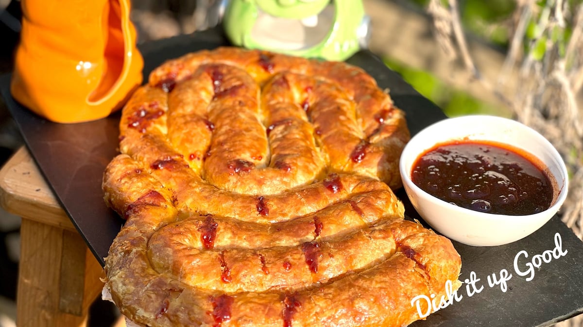 Picture for: Ghoulish Stuffed Pastry & Pumpkin-Chocolate Chip Muffins—Halloween Family Fun!