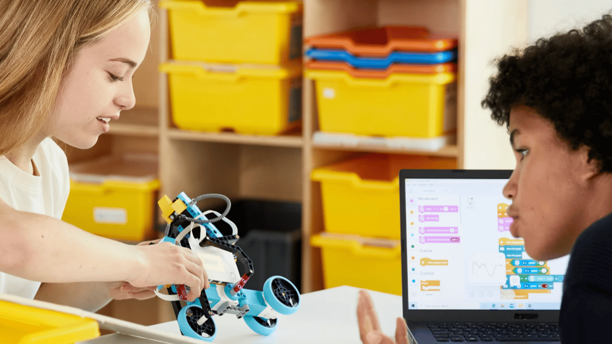 Picture for: Build & Code Lego Robotics Camp, Gr. 4-8