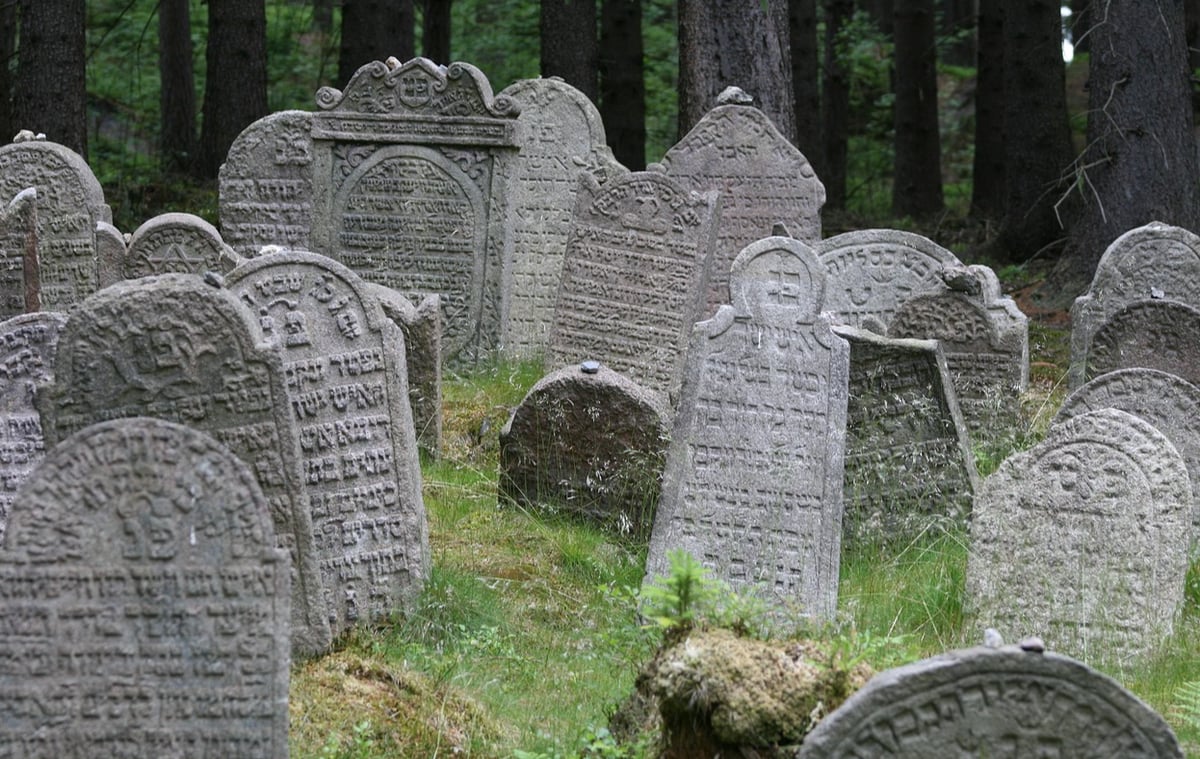 Picture for: New Jersey Lecture Series: “A Grave Discussion, Indeed”- A look at Morris County Cemeteries