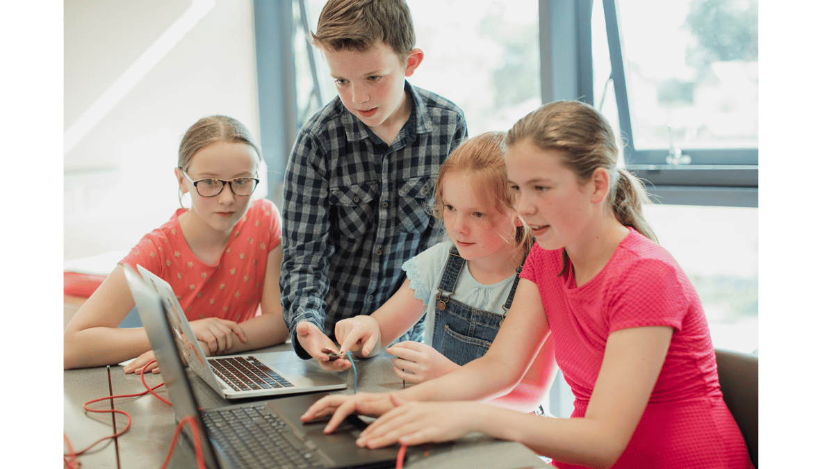 Picture for: Build and Defend: Strategy Game Coding (grades 3-7)