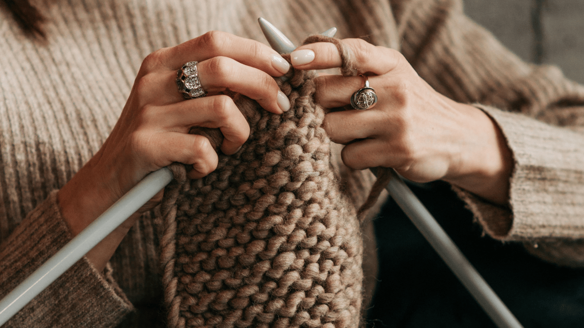 Picture for: Knitting - Beginning