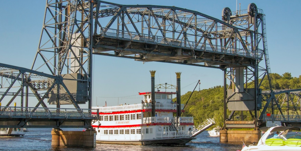 Picture for: Explore Stillwater and Fall Riverboat Cruise
