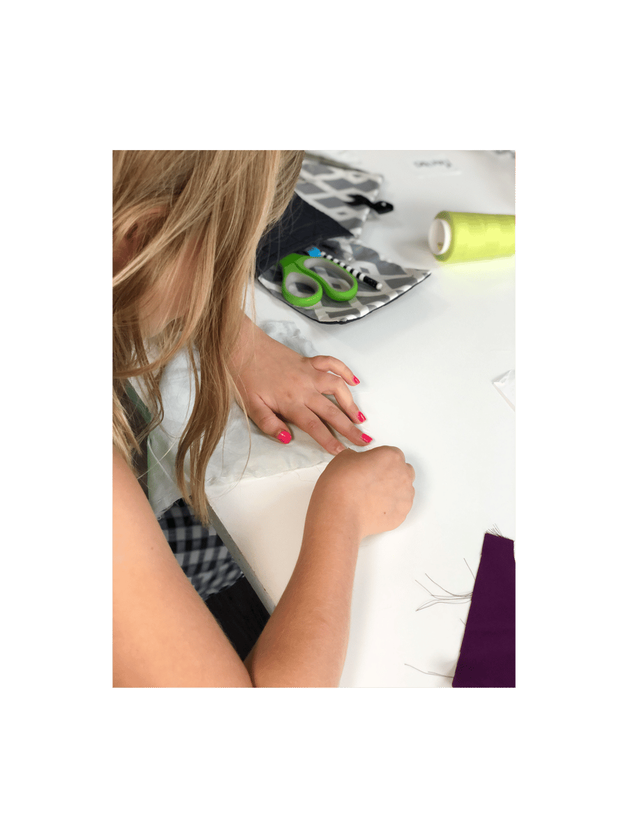 Picture for: Intro to Sewing Class/Clase de costura! (Grades: 3-8)
