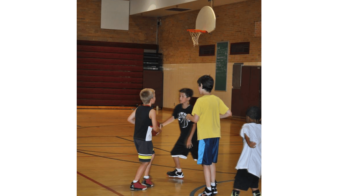 Picture for: Basketball (Age 7-10)