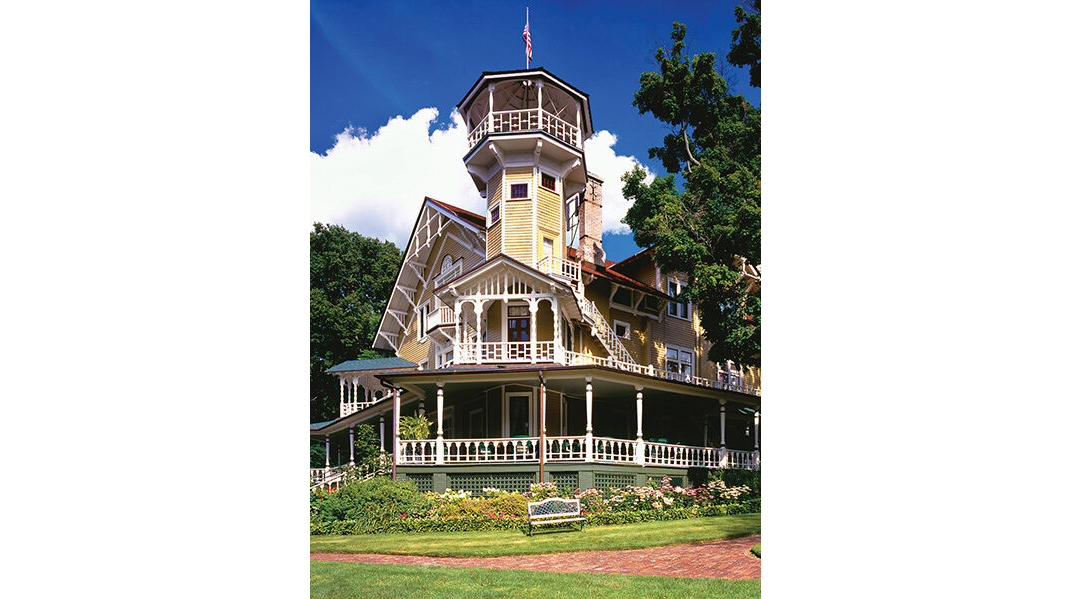 Picture for: Adult Trip: 3 Day Trip to Lake Geneva, WI - June 15-17