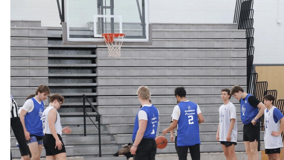 Picture for: High School Rec Basketball (Southwest League)