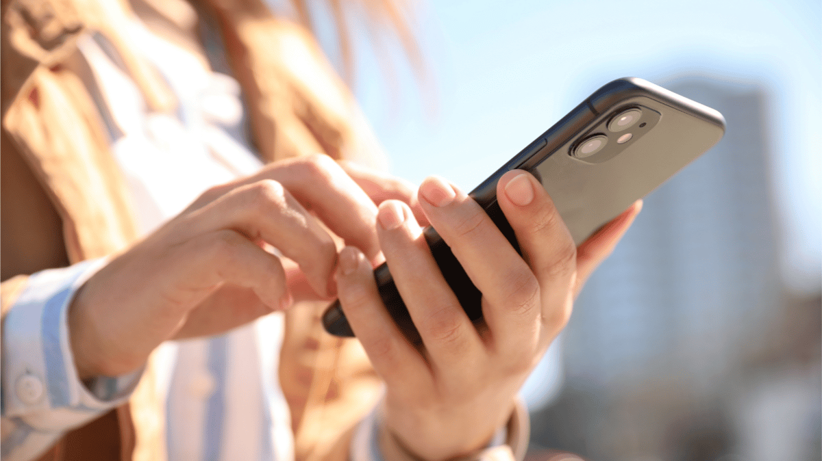 Picture for: iPhone Essentials - Why is My iPhone Doing That?