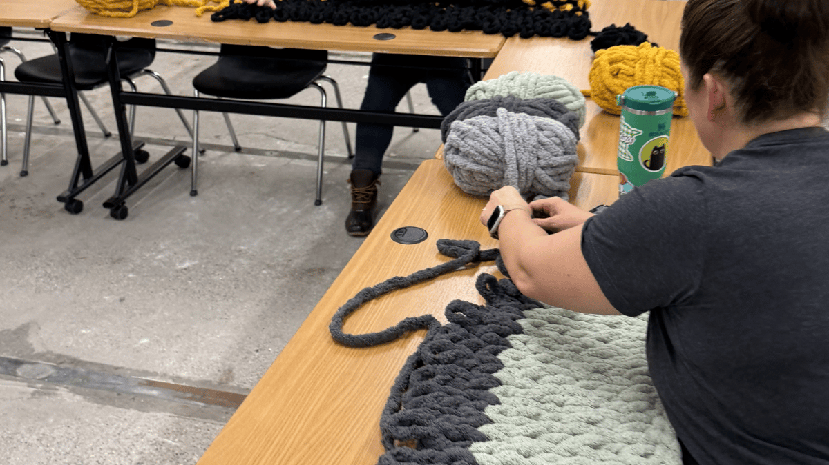 Picture for: Hand Knit Chunky Blanket Experience - Intergenerational
