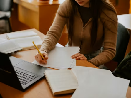 Picture for: Writing the College Application Essay: Gr. 10-12