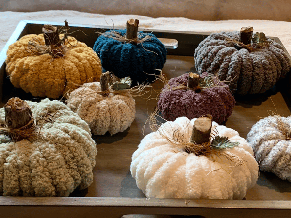Course Chunky Pumpkin Decorations image 1
