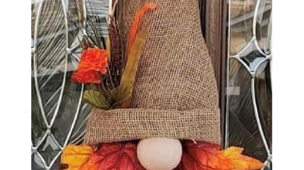 Course Fall Gnome Door Decore image 1