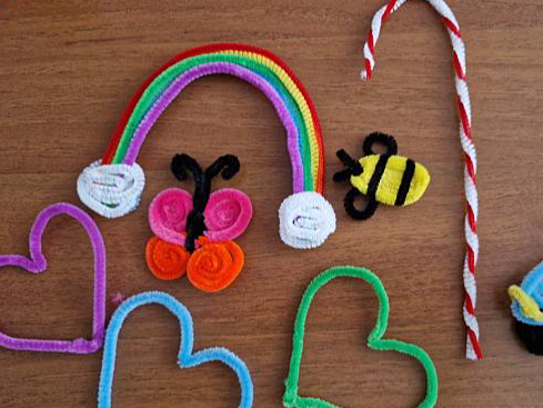 Picture for: Pipe Cleaner Art