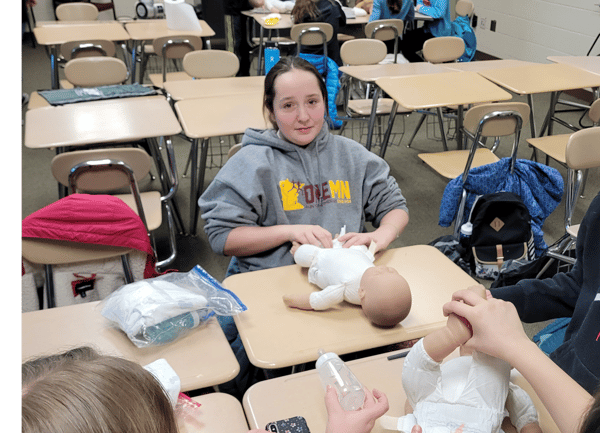 Course Emergency Outfitters - Babysitting 101 image 3