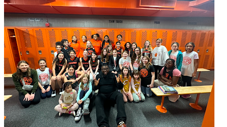 Picture for: Lions Girls Basketball Camp