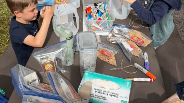 Picture for: Create a Family Bird Feeder