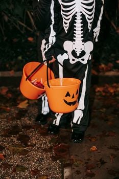 Picture for: Trunk-Or-Treaters