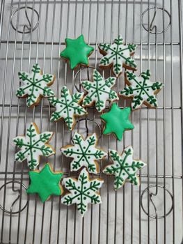 Picture for: Winter Cookie Decorating