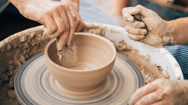 Course Introduction to Ceramics image 1