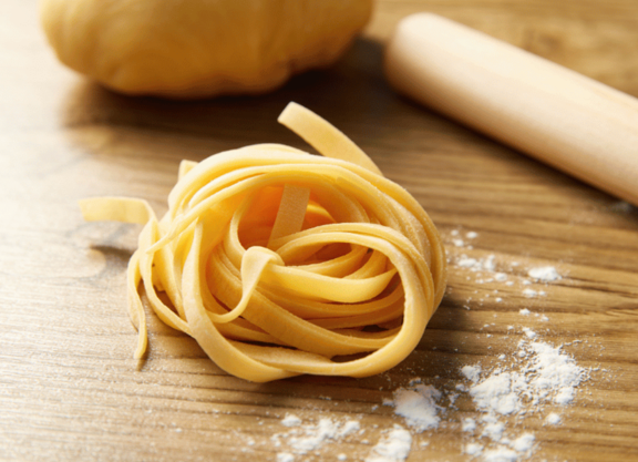 Course Fettuccine Bolognese image 2