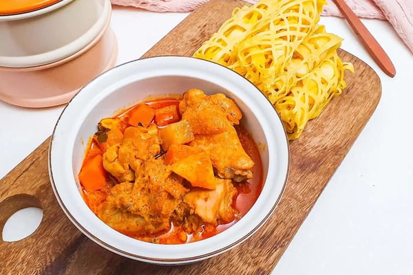 Picture for Malaysian Chicken Curry & Roti Jala