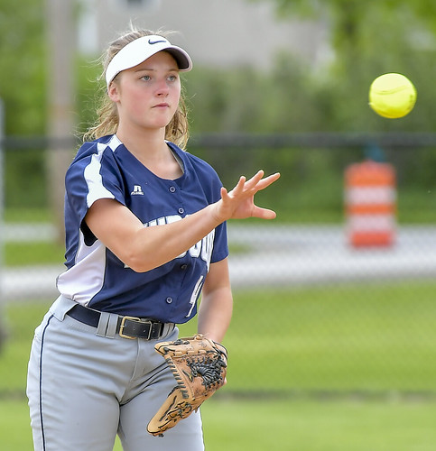 Picture for: Parks and Rec Slowpitch Senior Girls Softball - Grades 7 and up