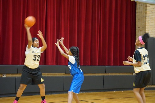 Picture for: Basketball - Girls Camps Gr 2-7