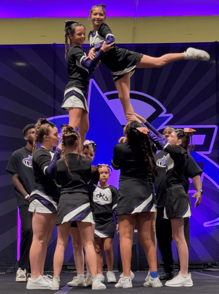 Course Champion Force Cheerleading | age 4-18 image 2