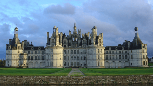 Picture for: French: Le Visiteur