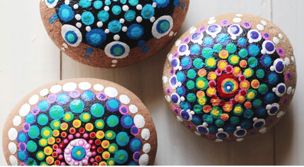Course Painting Mesmerizing Mandala Rocks (Family) image 1