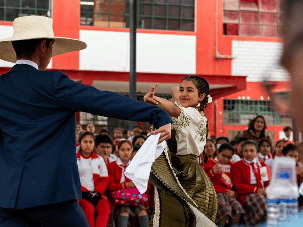 Course Dance, Craft—& Spanish Too! image 1