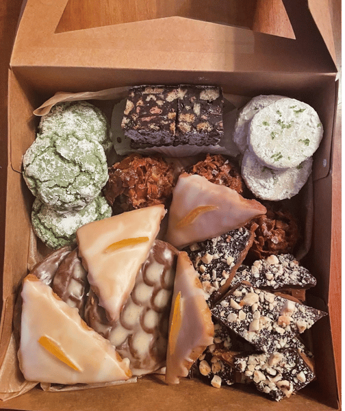 Picture for: Creating Your Perfect Holiday Cookie Box