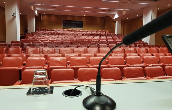 Image for Speak with Confidence: Public Speaking for Real-World Success