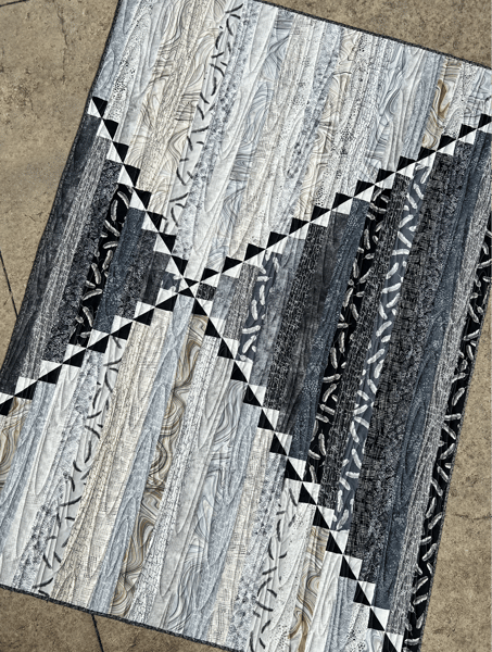 Picture for: Center Point Jelly Roll Quilt