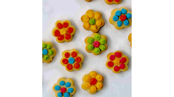 Picture for: Pastel Petals Cookie Decorating
