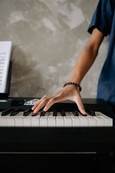 Picture for: How to Play Piano By Ear