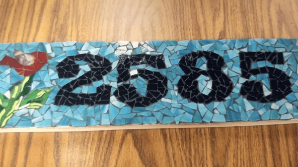 Course Glass mosaic table or sign image 1