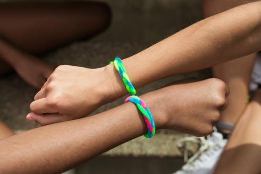 Picture for: Friendship Bracelets and Fun!