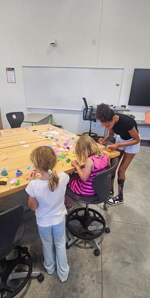 Picture for: Craft Club with Sistersloom (Ages 5 & Up)