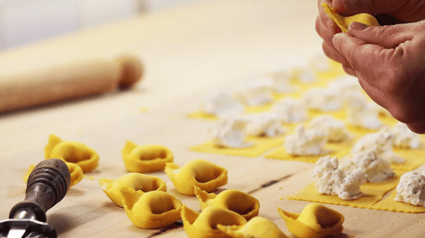 Course Handmade Pasta: Cheese Tortellini image 1